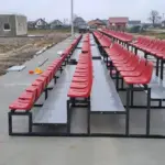 Tribună cu scaune